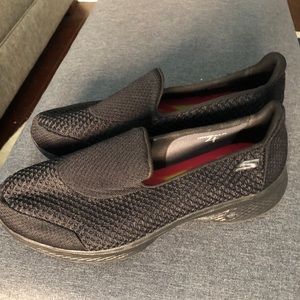 Skechers Goga Max Slides
